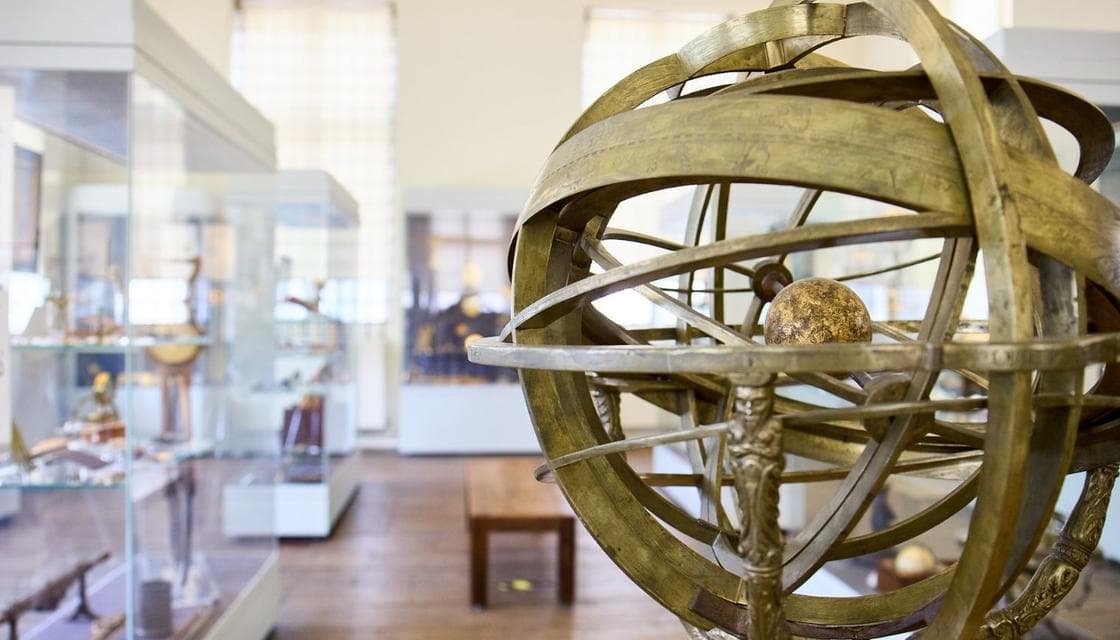 Historic instruments in the gallery of the History of Science Museum